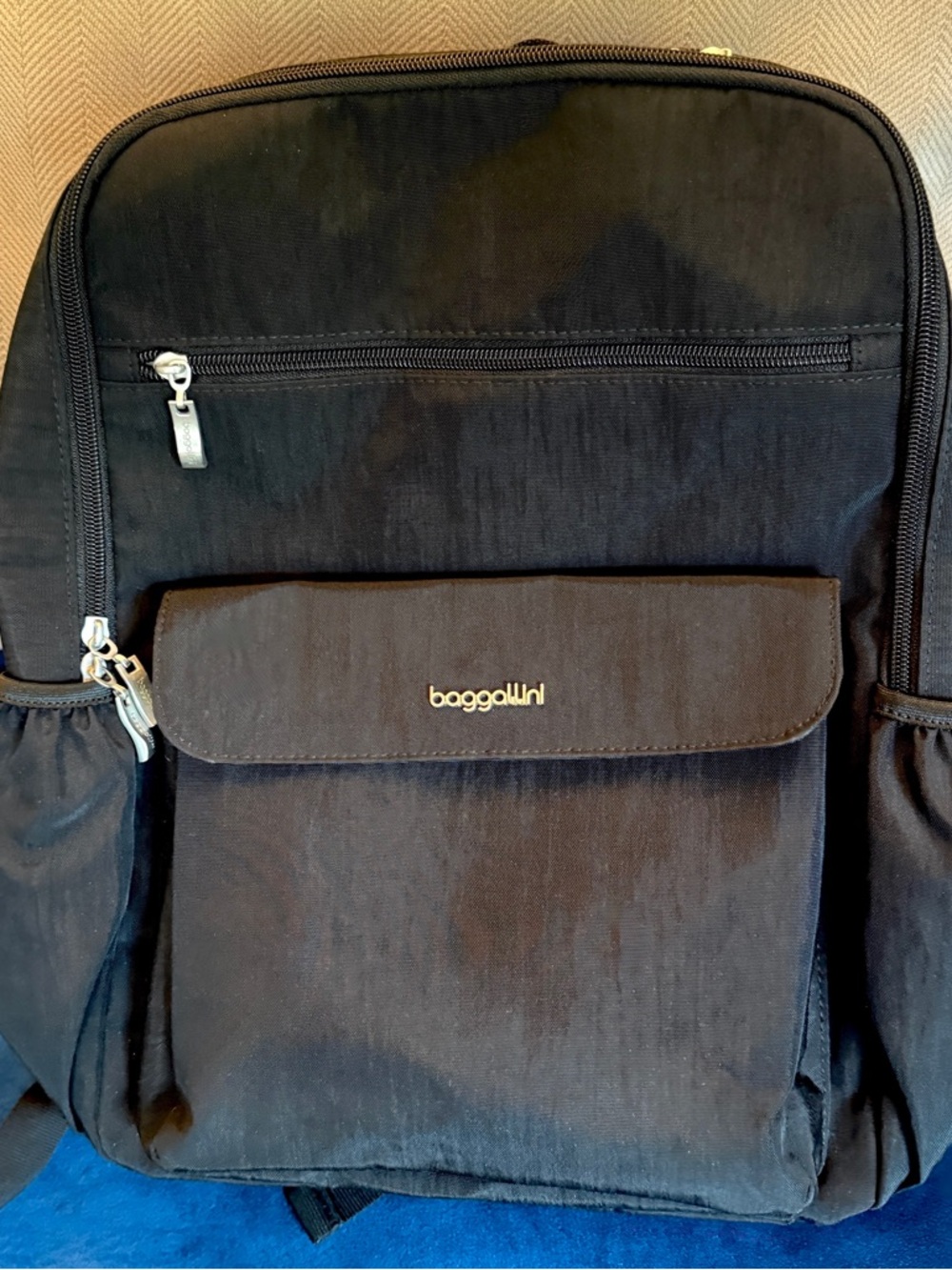 Baggallini Everyday Laptop Backpack - Picture 3 of 9